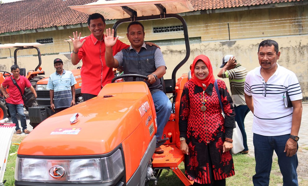 bantuan alat pertanian1